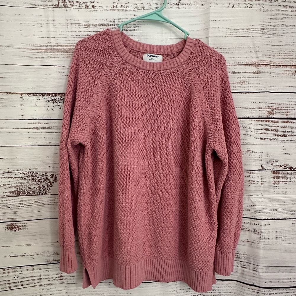 Old Navy light-berry colored sweater. Size Medium Tall.